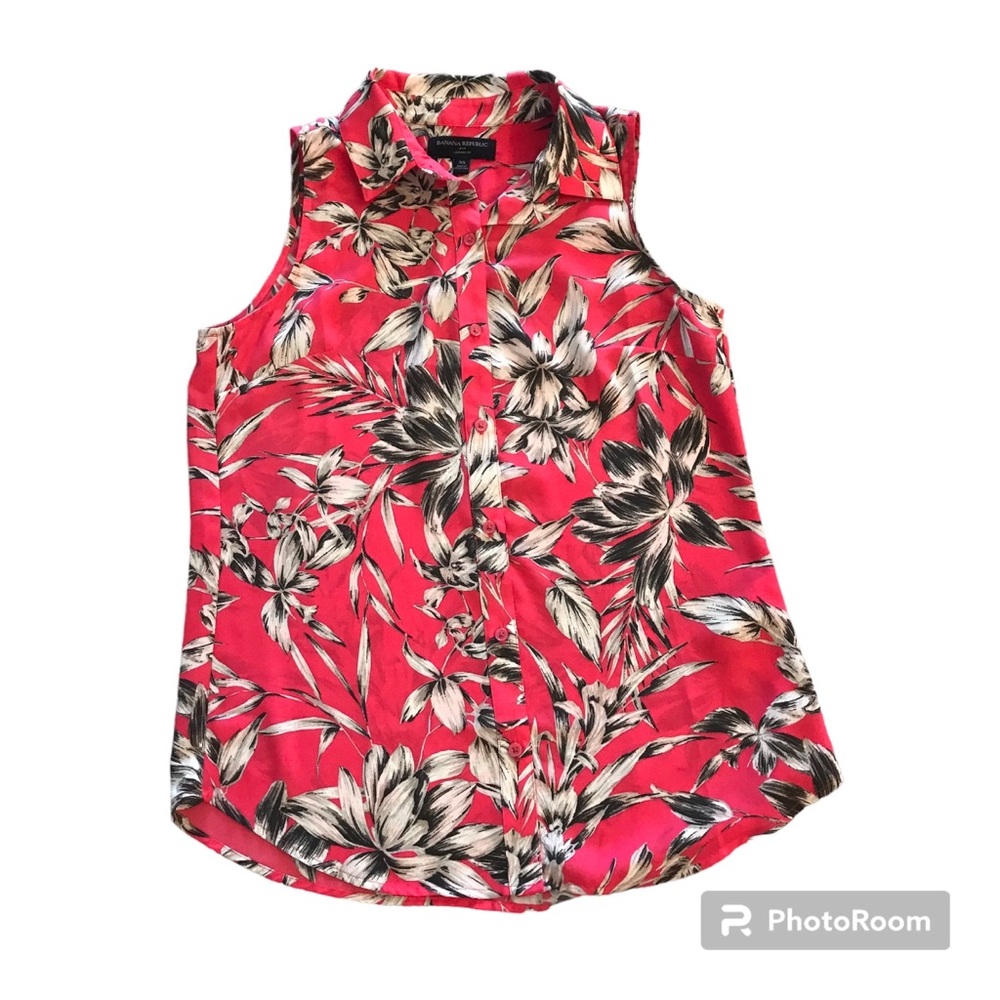 Banana Republic Tropical Print blouse. XS